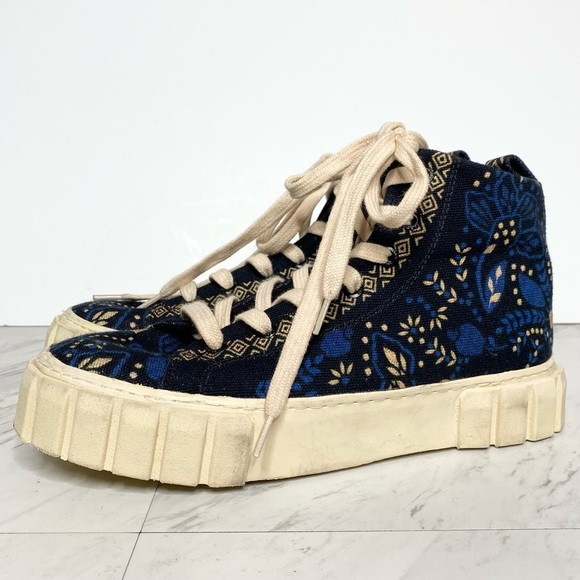 Farm Rio Black Macaw Forest Flatform High Top Sneaker 7 1/2 - Picture 1 of 14